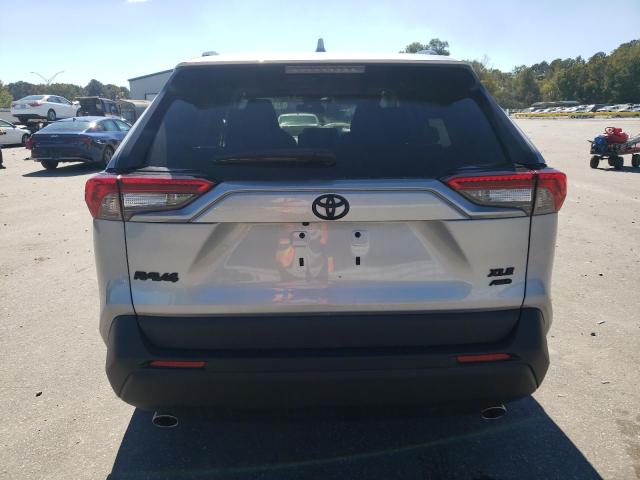 2022 TOYOTA RAV4 XLE #3280464164