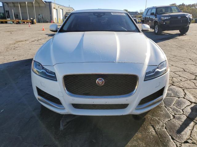2017 JAGUAR XF PREMIUM SAJBD4BV1HCY38062
