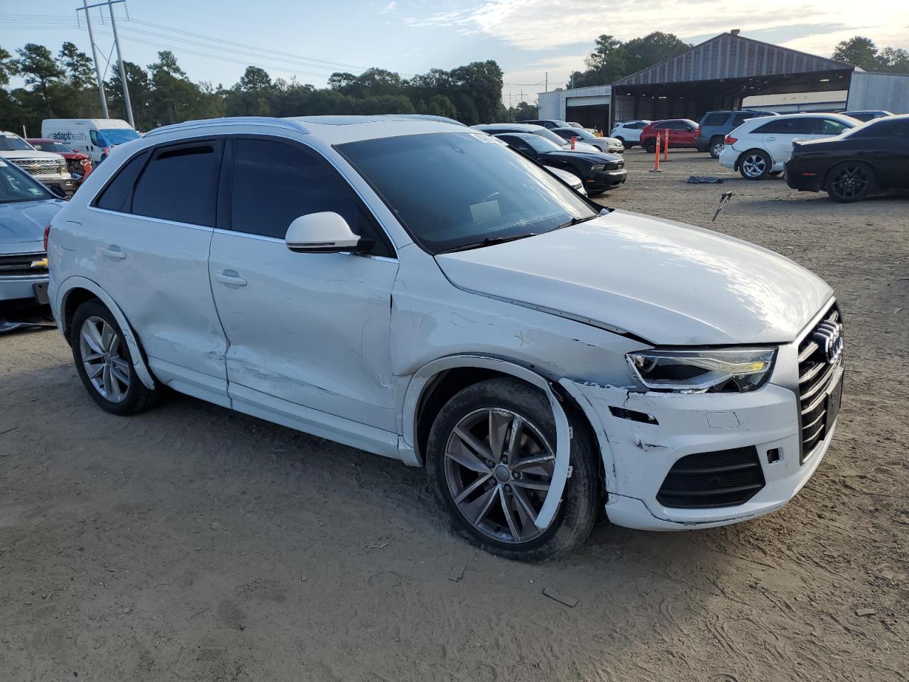 AUDI Q3 PREMIUM PLUS