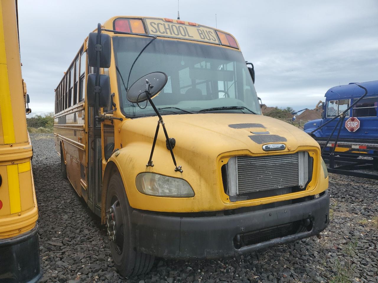 Lot #3276362809 2009 FREIGHTLINER SAF-T-LINER C2