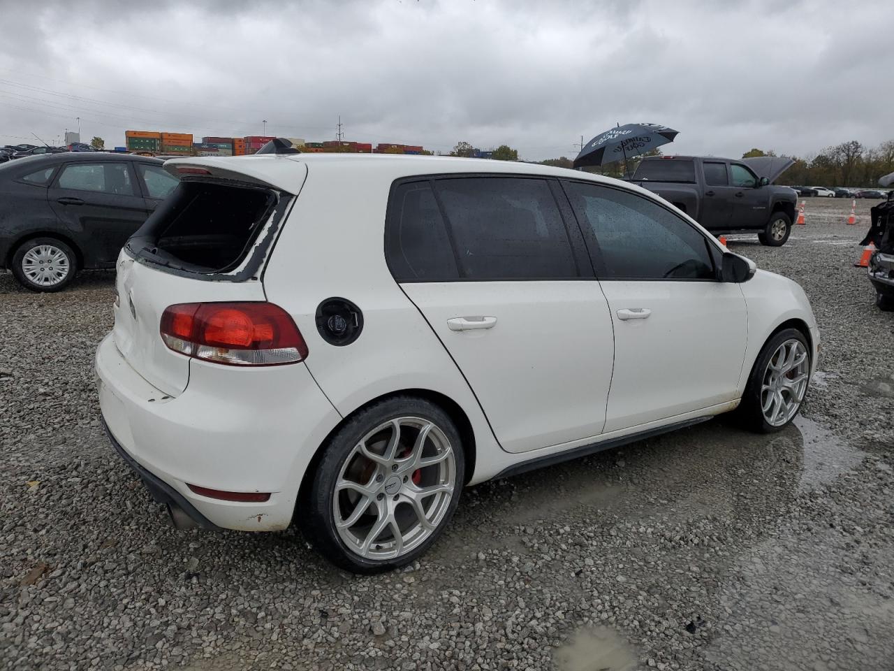 VOLKSWAGEN GOLF GTI