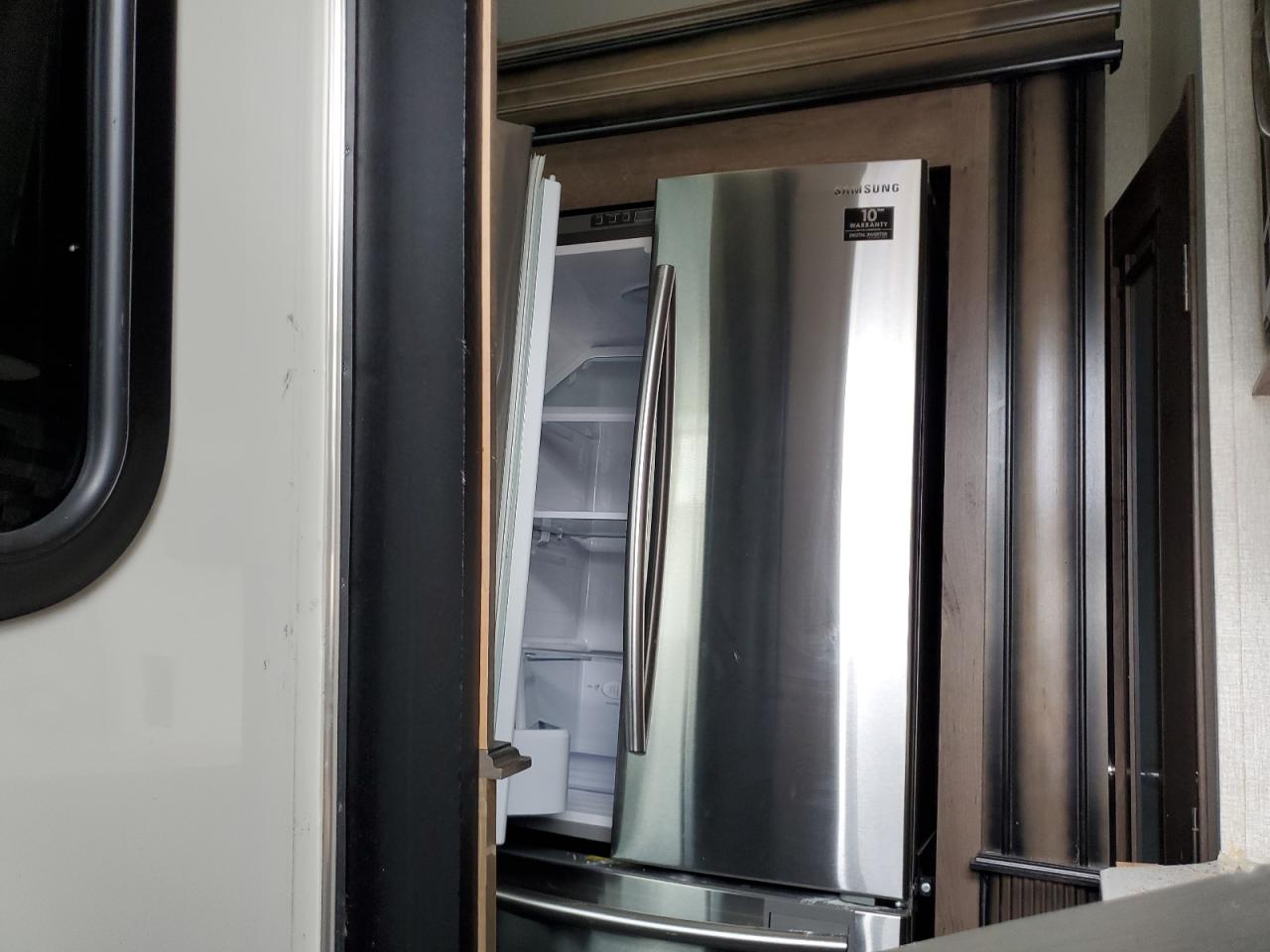 Lot #3297145528 2020 KEYS TONE RV MONTANA LUXU