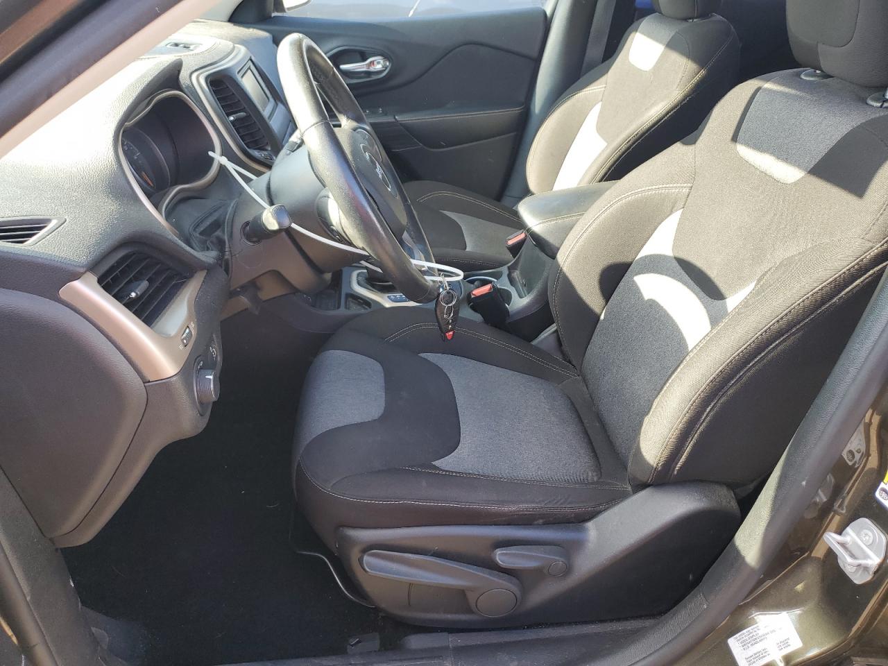 JEEP GRAND CHEROKEE SPORT