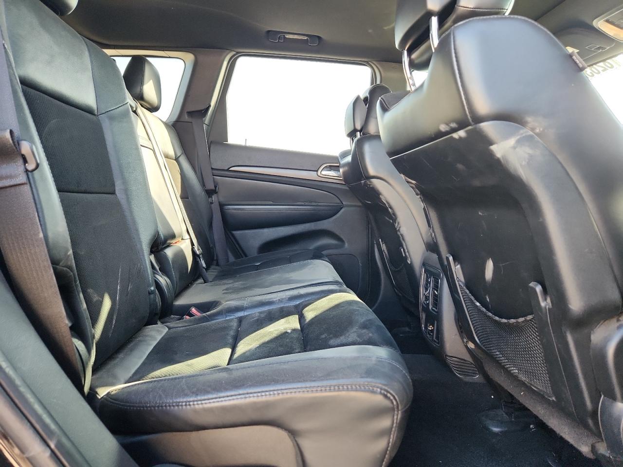 JEEP GRAND CHEROKEE LAREDO