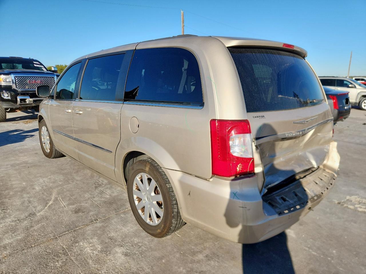 CHRYSLER TOWN & COUNTRY TOURING