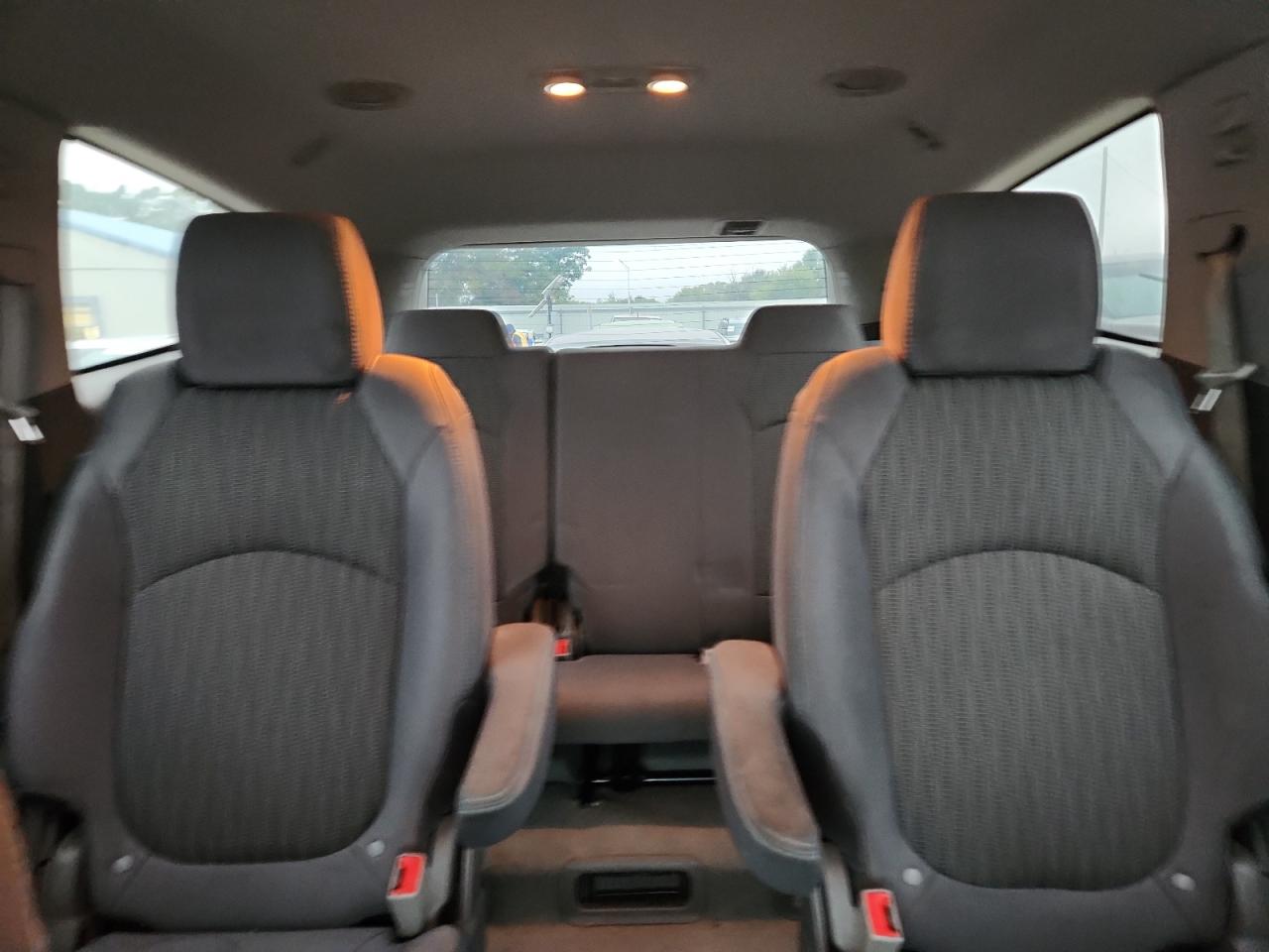 CHEVROLET TRAVERSE LT