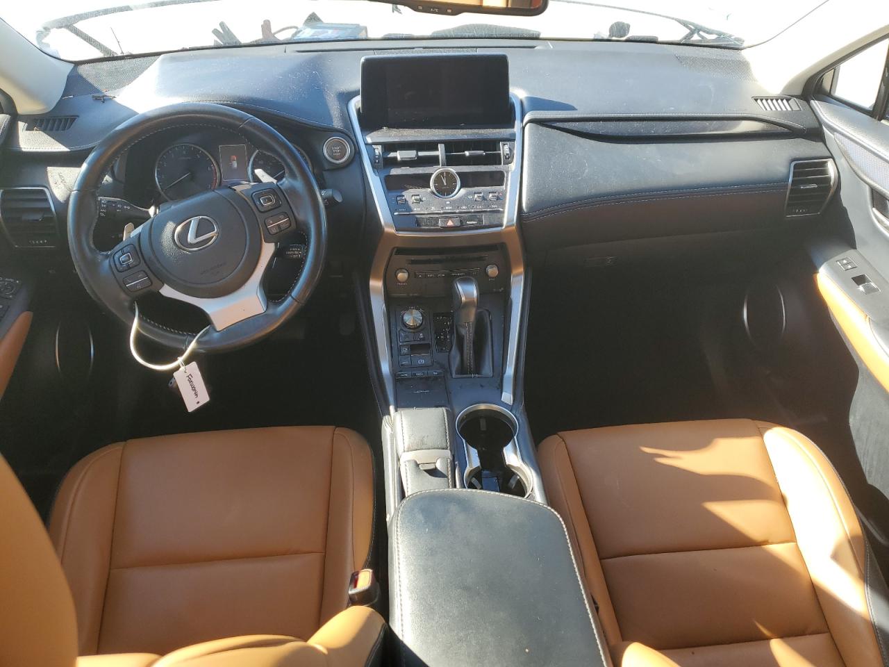 LEXUS NX 300 BASE