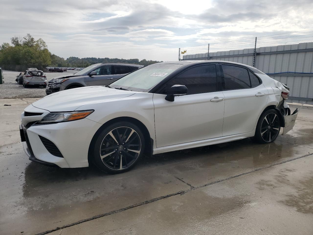 TOYOTA CAMRY XSE