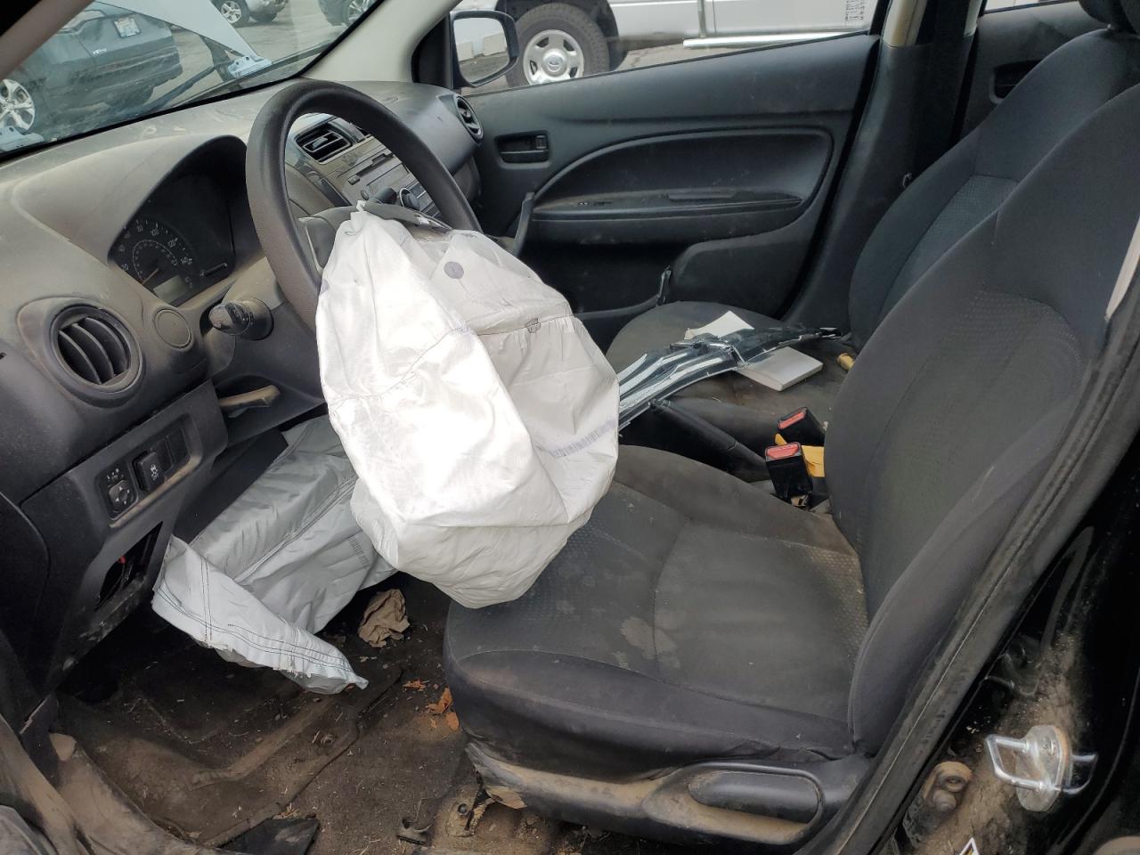 MITSUBISHI MIRAGE G4 ES