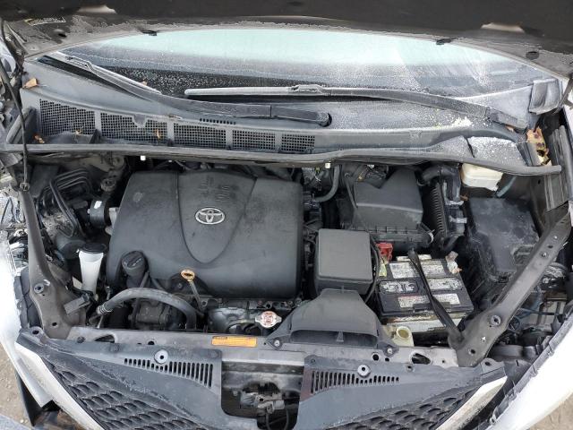 2017 TOYOTA SIENNA SE 5TDXZ3DCXHS872530