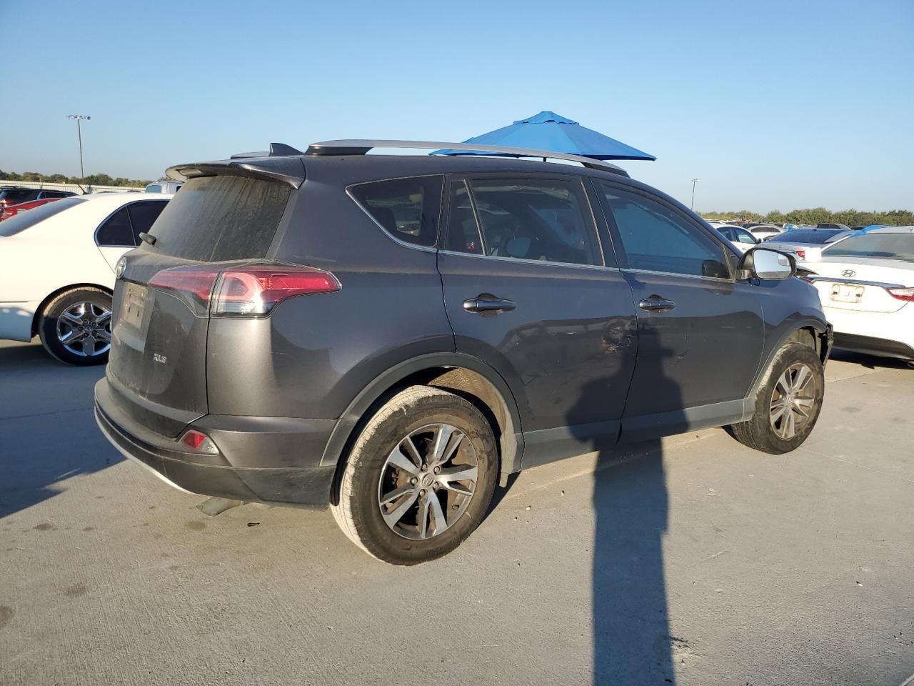 TOYOTA RAV4 XLE