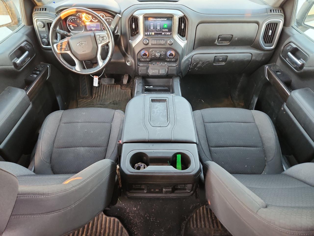 CHEVROLET SILVERADO C1500 RST