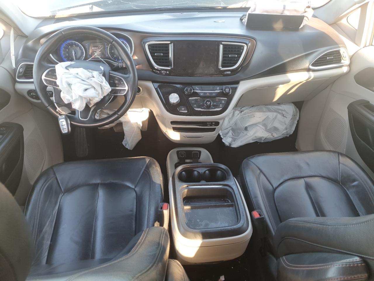 CHRYSLER PACIFICA TOURING L