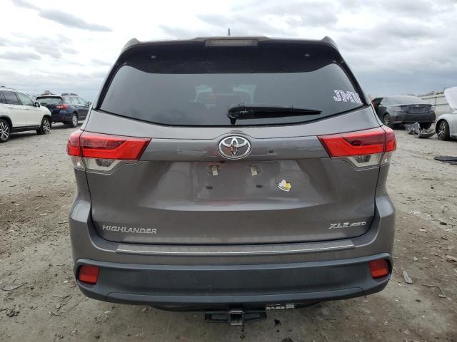 2019 TOYT HIGHLANDER LE FWD #3305571078