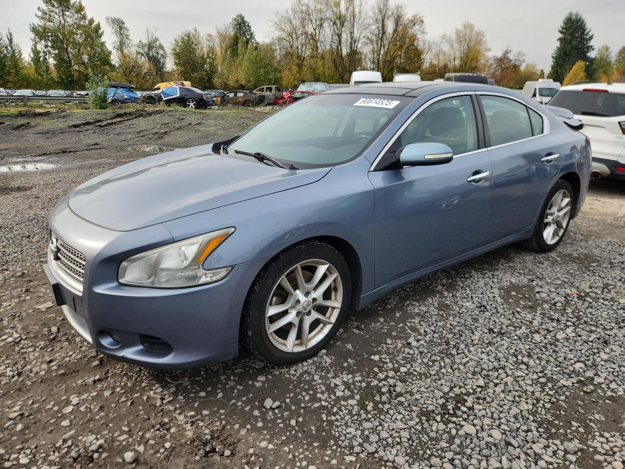NISSAN MAXIMA S