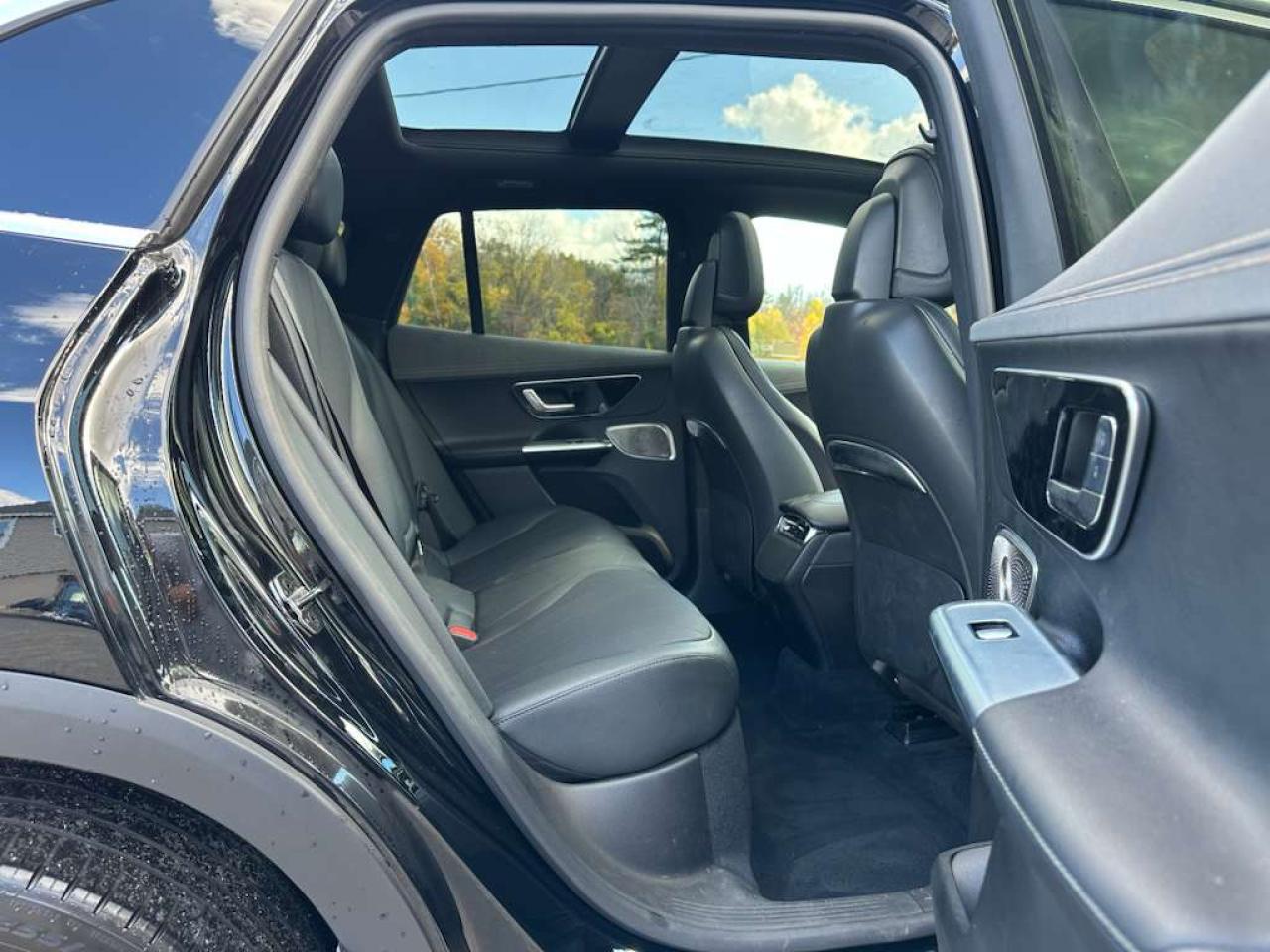 MERCEDES-BENZ EQE SUV 350+