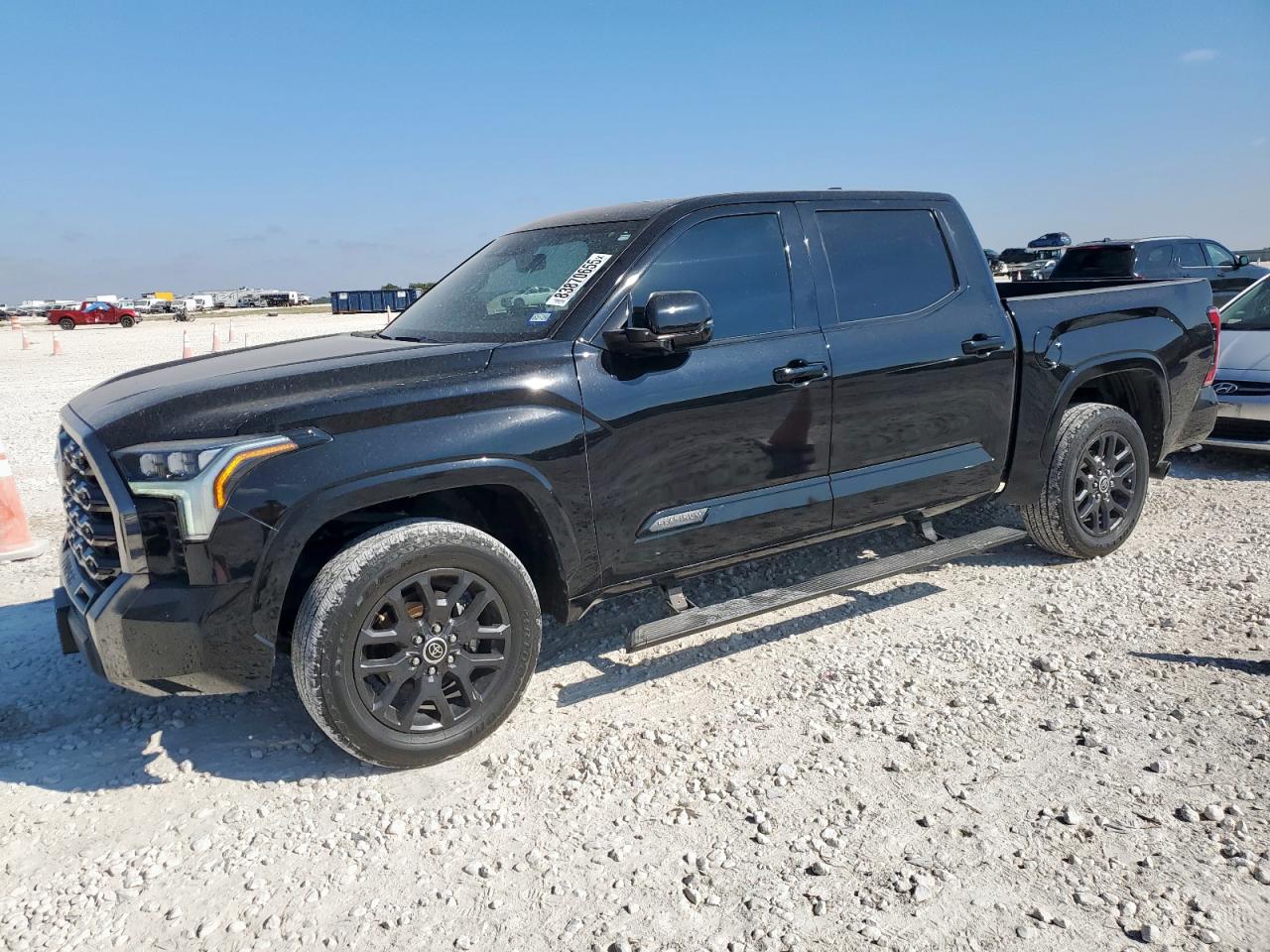 TOYOTA TUNDRA CREWMAX PLATINUM