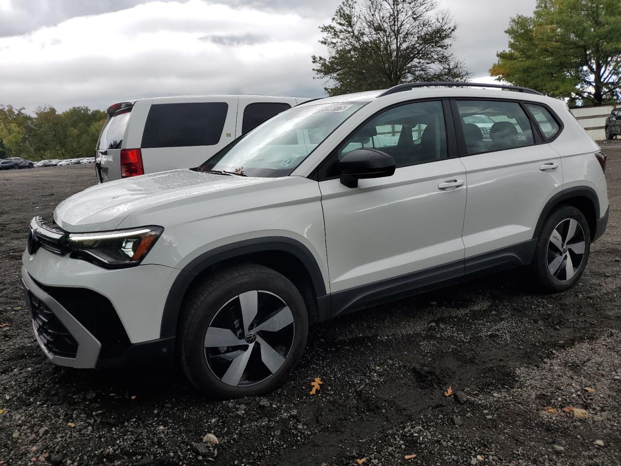  Salvage Volkswagen Taos