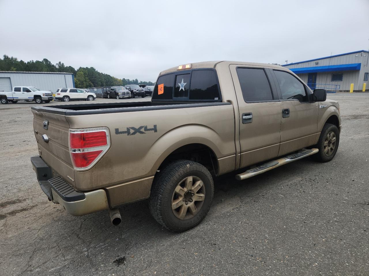 FORD F-150 SUPERCREW