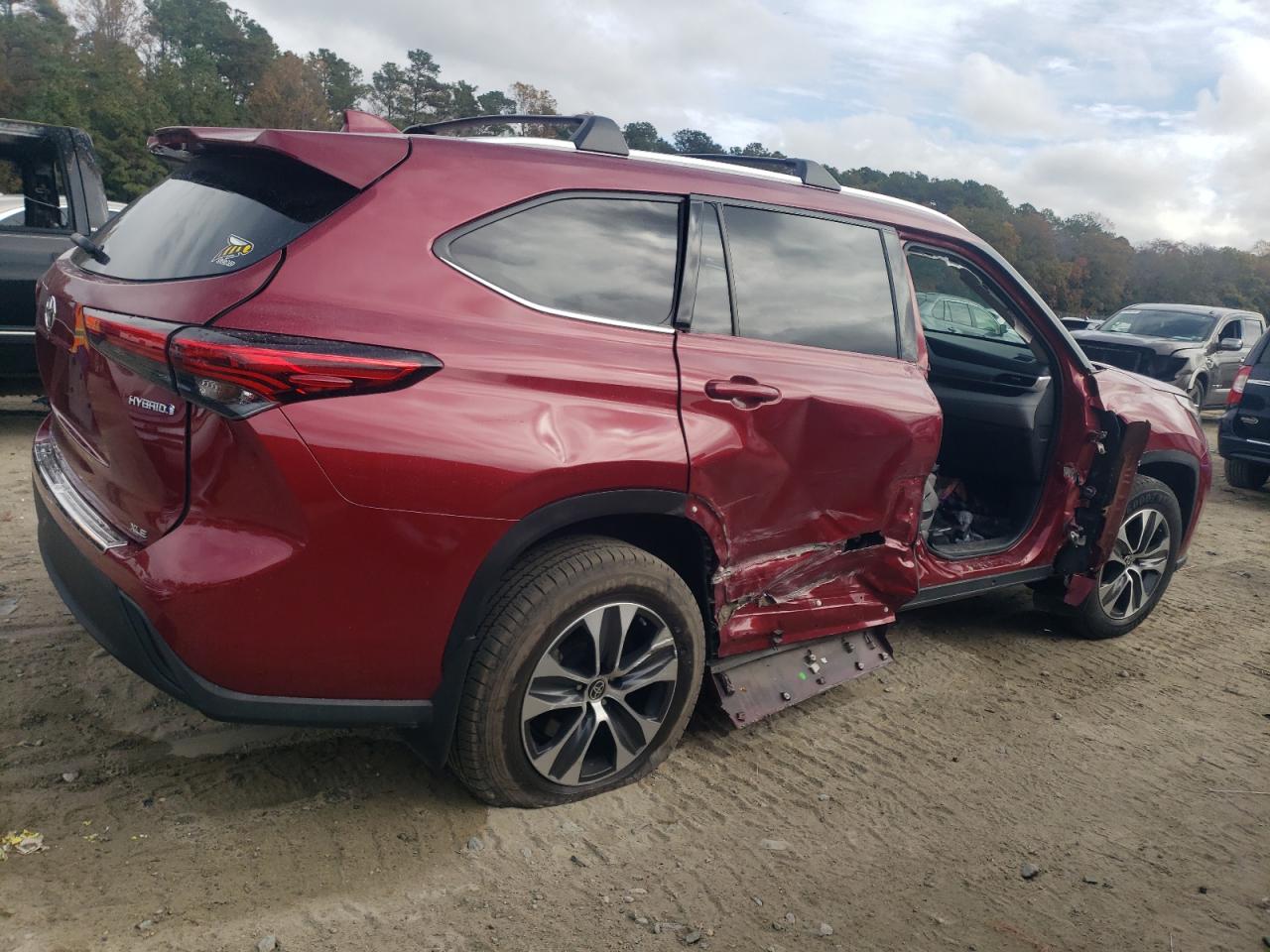 TOYOTA HIGHLANDER HYBRID XLE