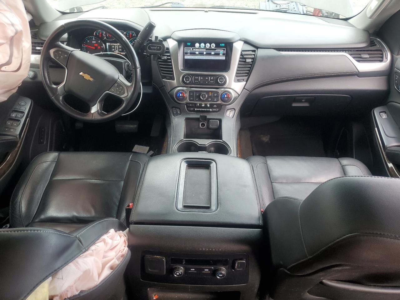 CHEVROLET SUBURBAN C1500 LT