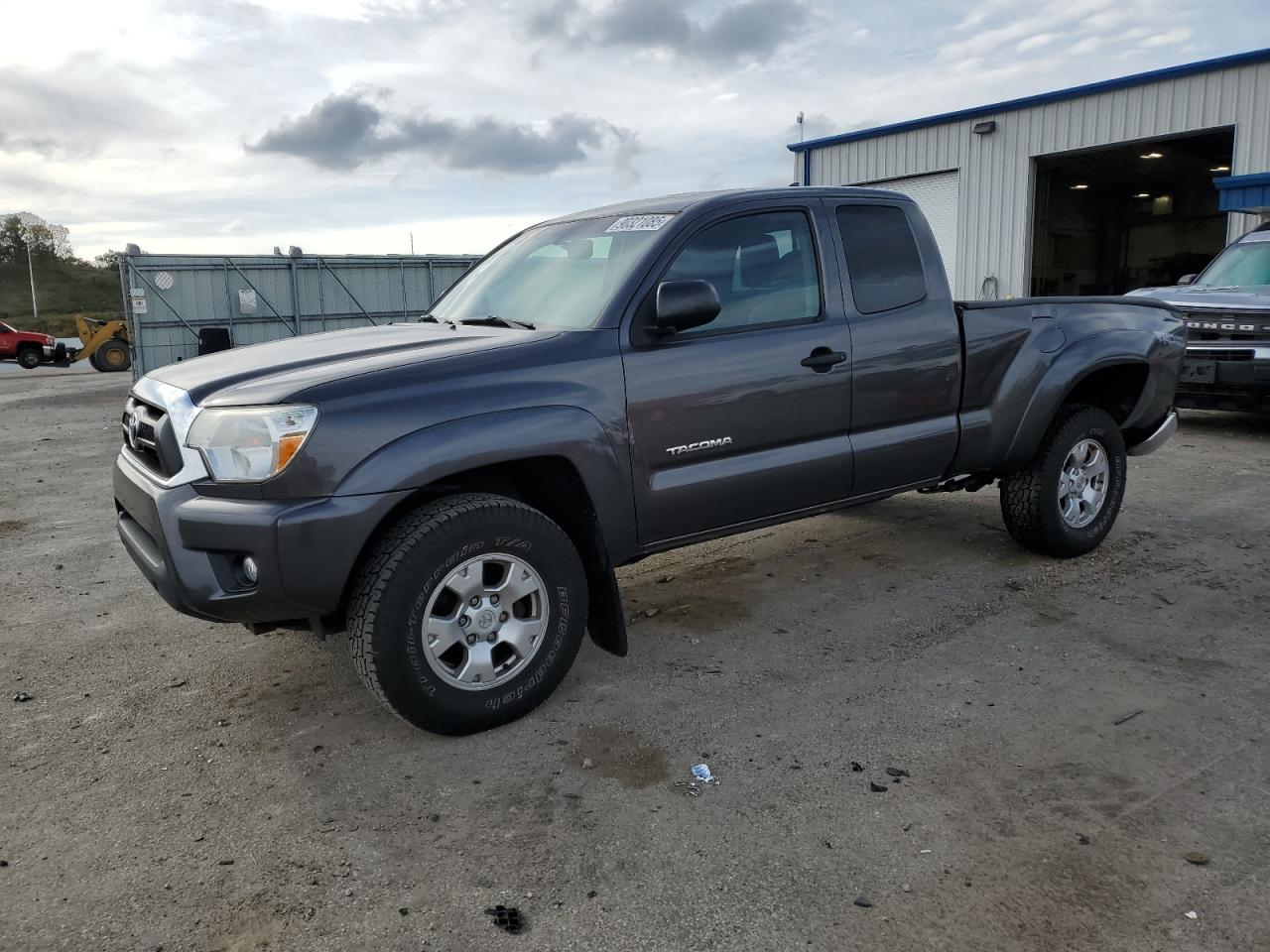TOYOTA TACOMA