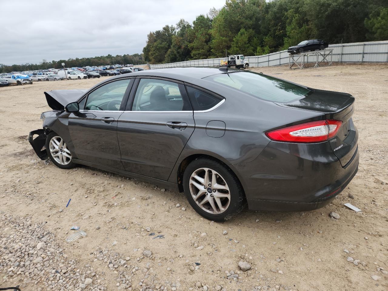 FORD FUSION SE