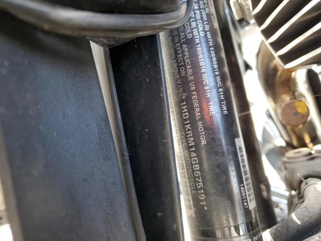 2016 HARLEY-DAVIDSON FLHXS STRE #3303947686