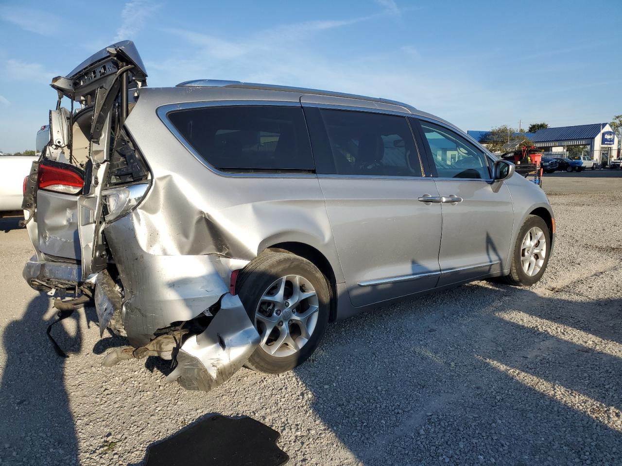 CHRYSLER PACIFICA TOURING L PLUS