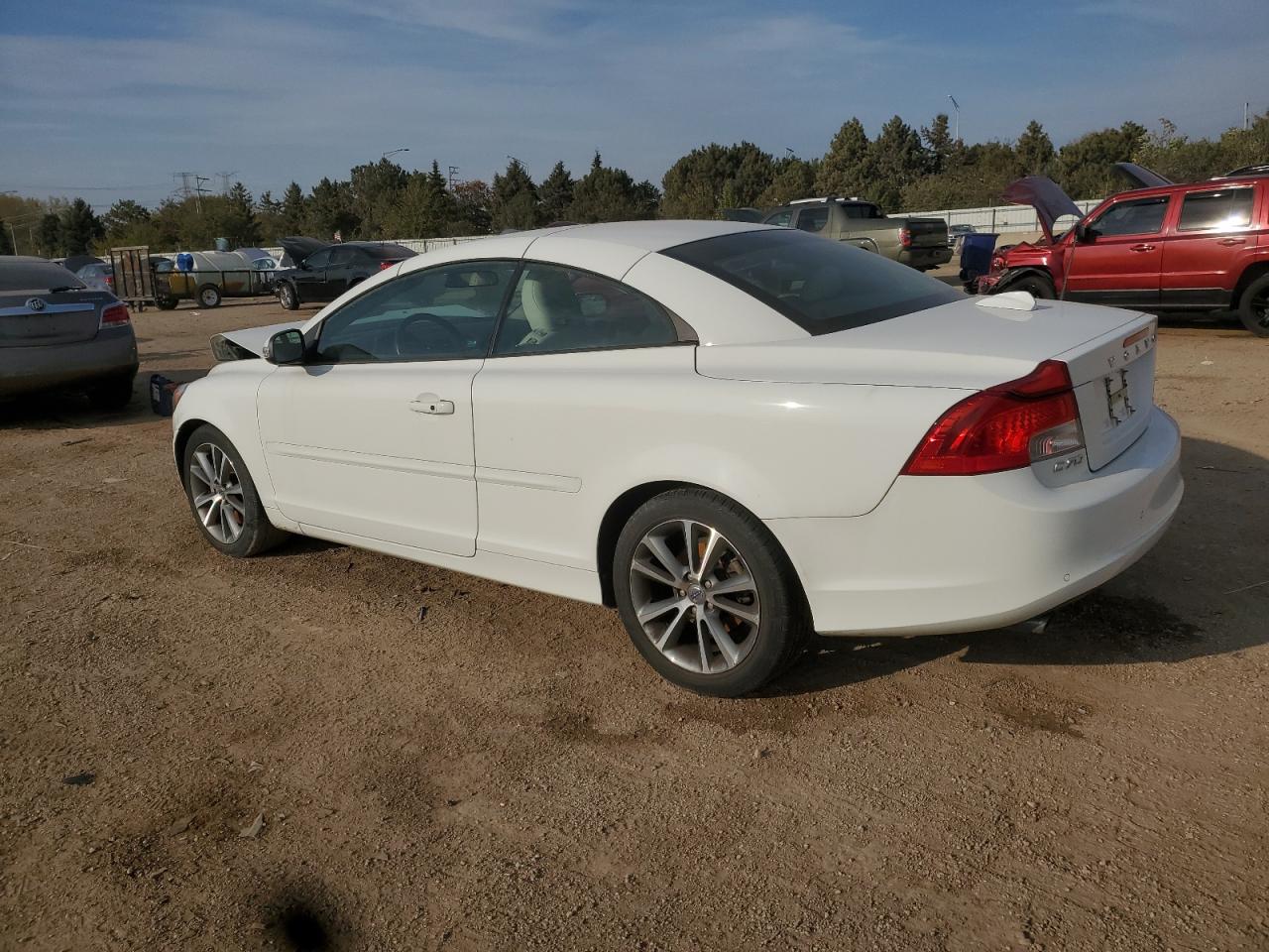 VOLVO C70 T5