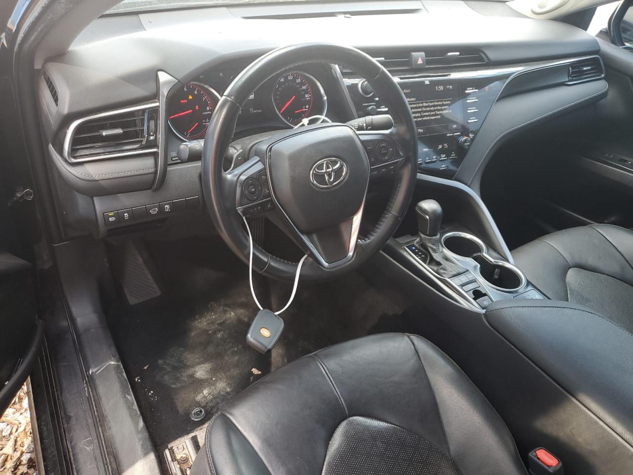 TOYOTA CAMRY XSE