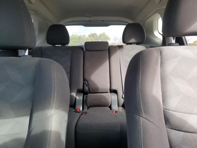 2016 NISSAN ROGUE S KNMAT2MV8GP602806