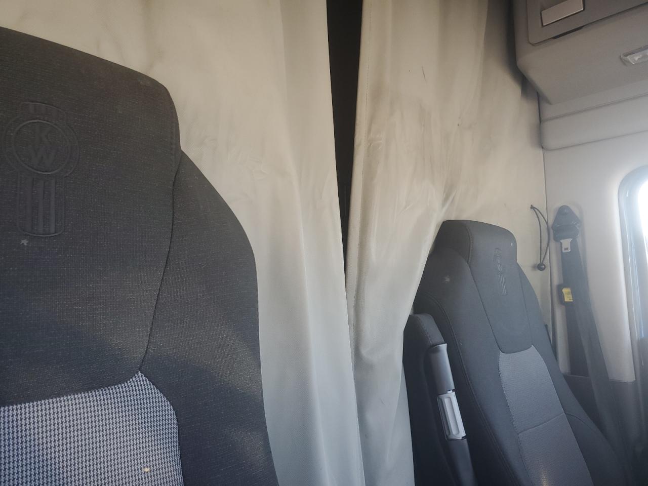 Lot #3302759368 2023 KENWORTH T680