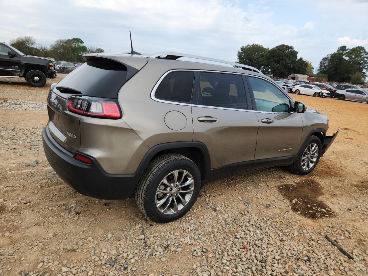 JEEP GRAND CHEROKEE LATITUDE PLUS