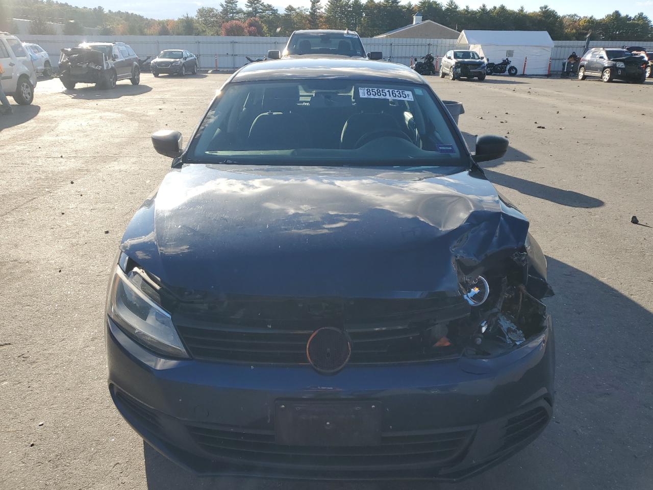 VOLKSWAGEN JETTA BASE