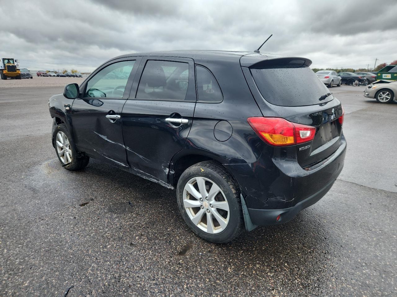 MITSUBISHI OUTLANDER ES