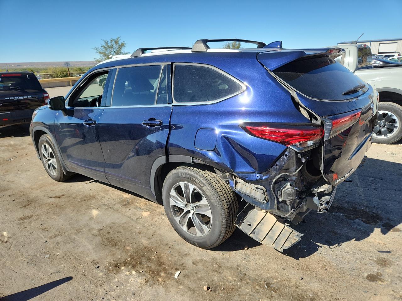 TOYOTA HIGHLANDER XLE