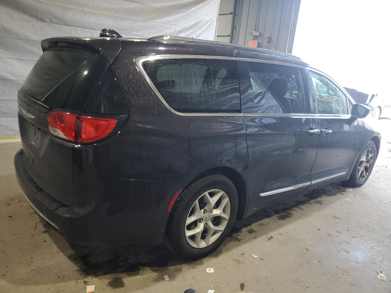 CHRYSLER PACIFICA TOURING L