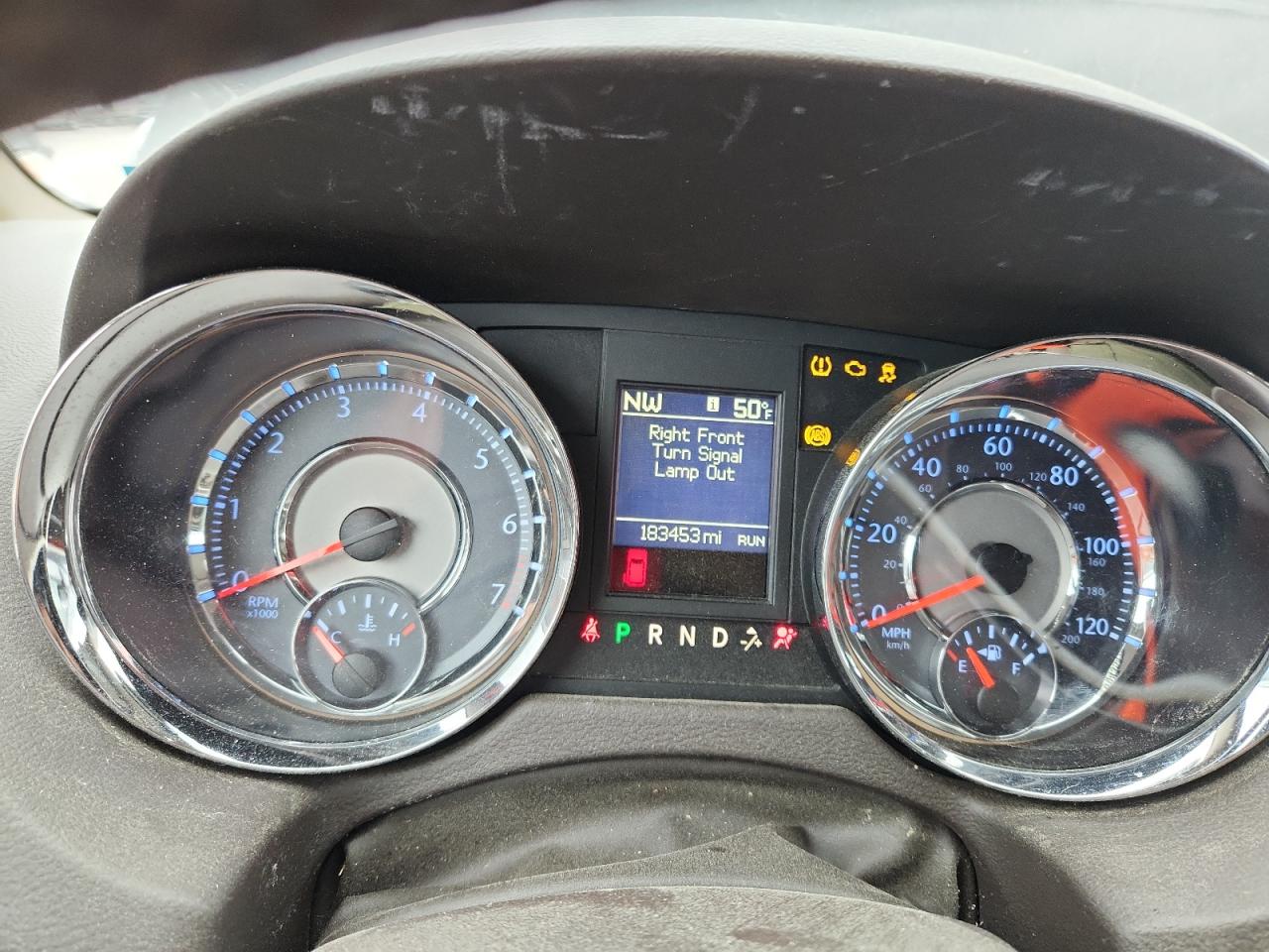 CHRYSLER TOWN & COUNTRY TOURING L