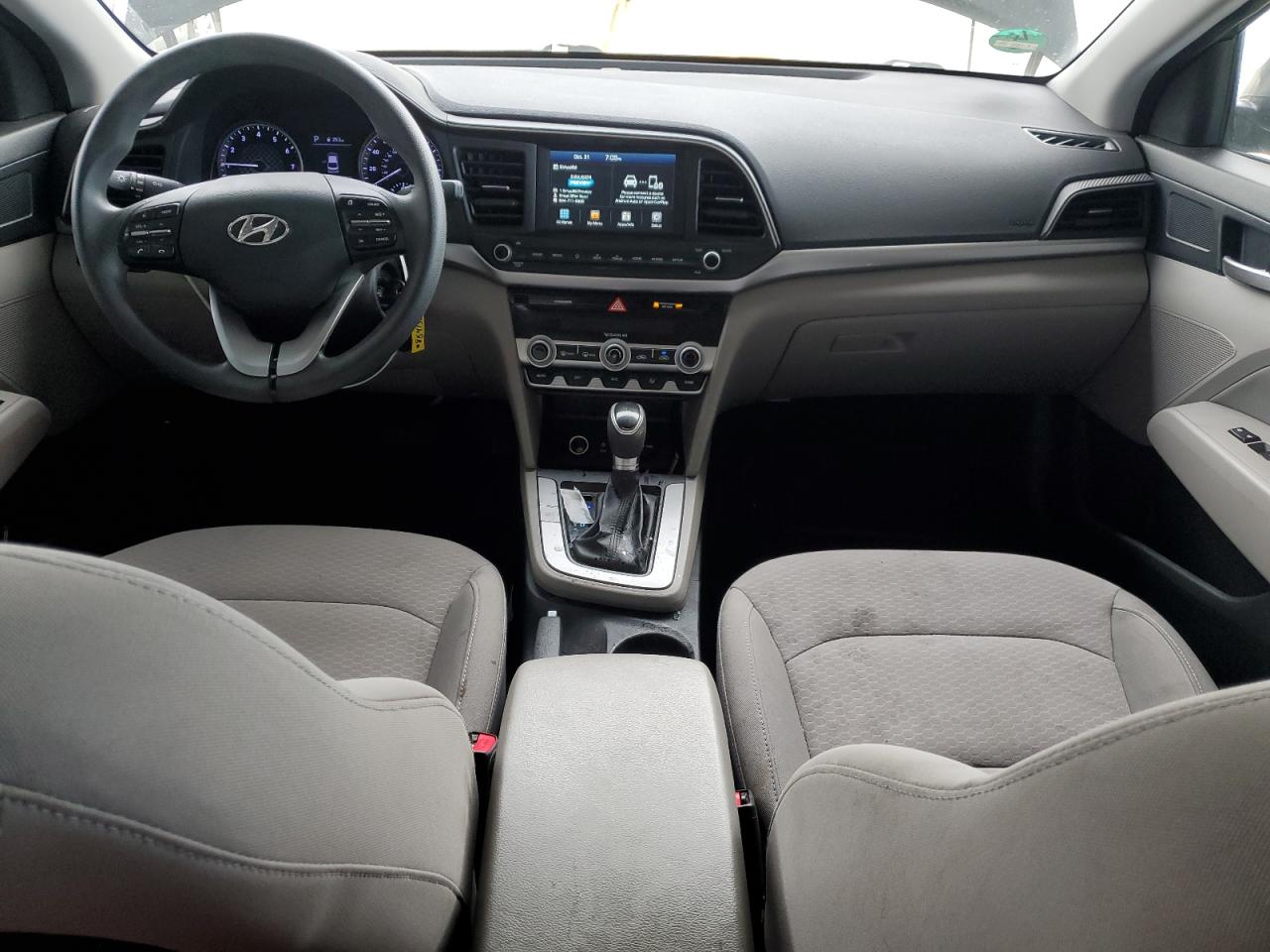 HYUNDAI ELANTRA SEL