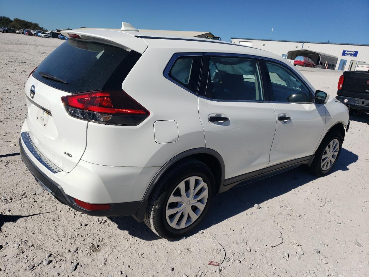 NISSAN ROGUE S