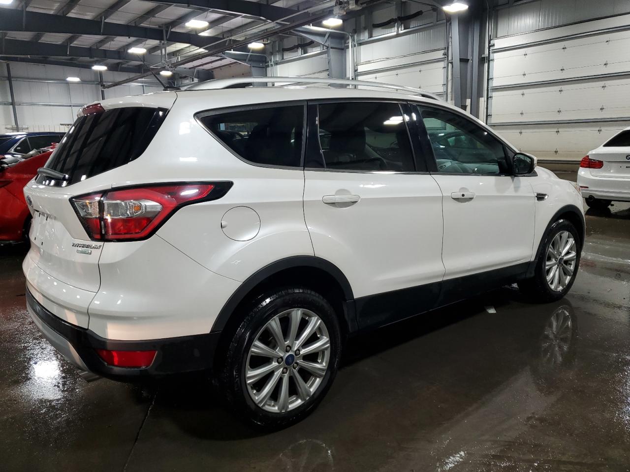 FORD ESCAPE TITANIUM