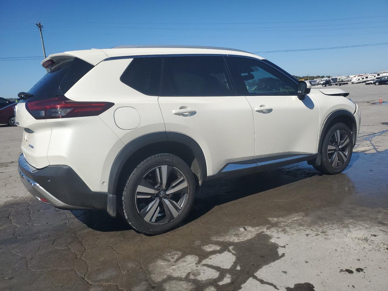 NISSAN ROGUE PLATINUM