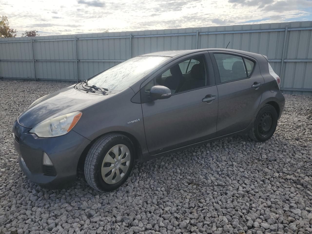 TOYOTA PRIUS C