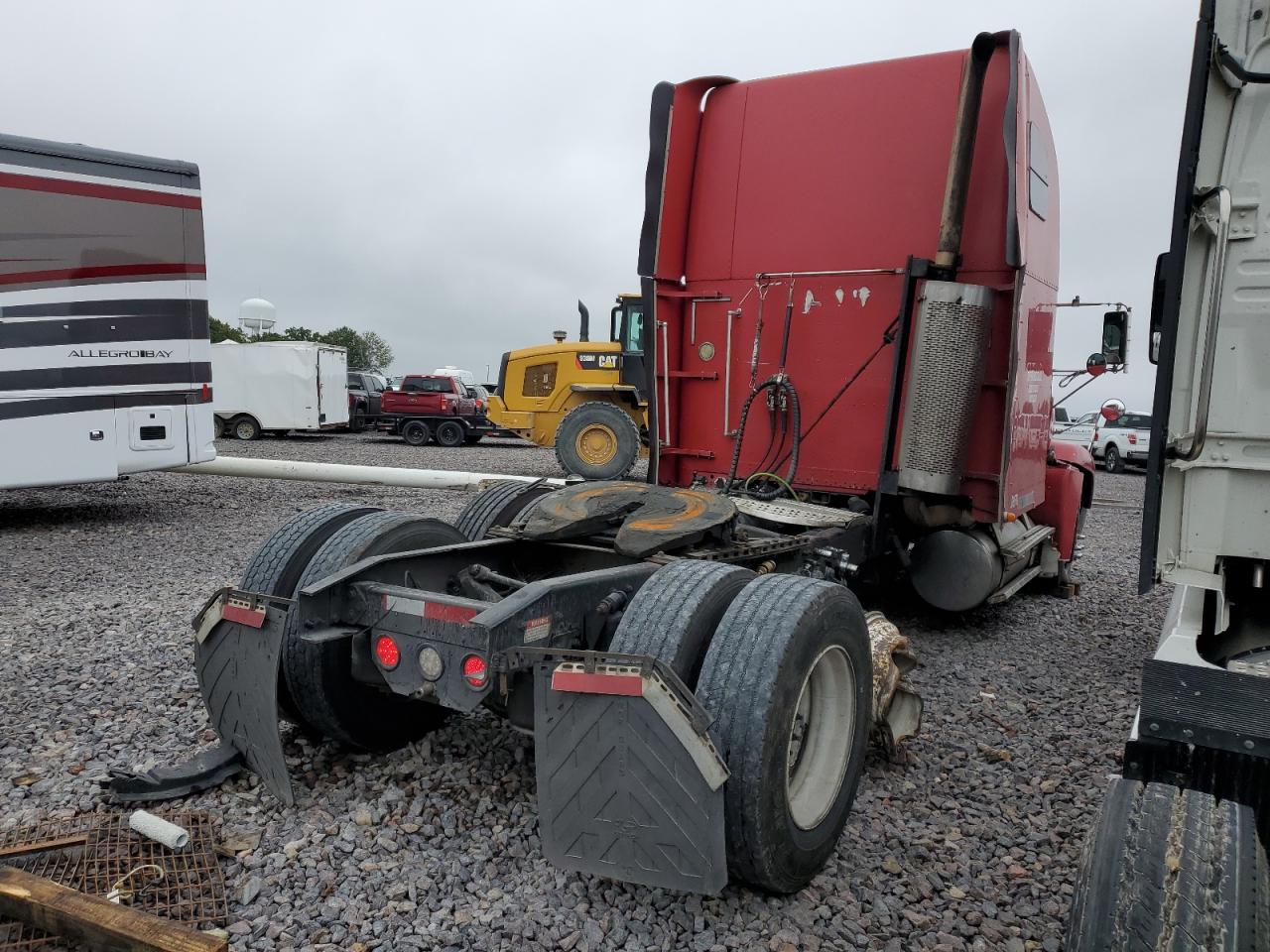 Lot #3290271234 2000 FREIGHTLINER CONVENTION