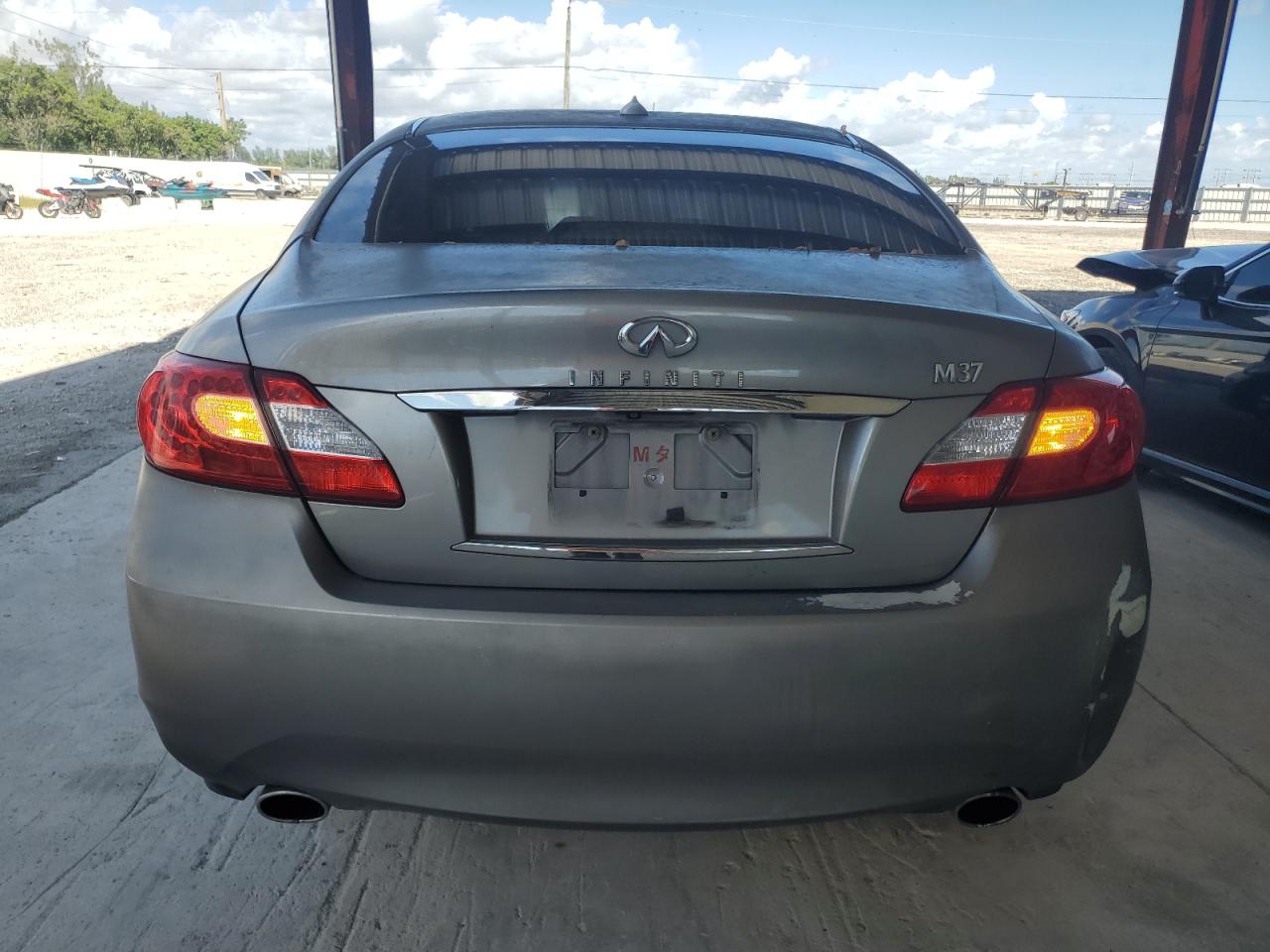 INFINITI M37