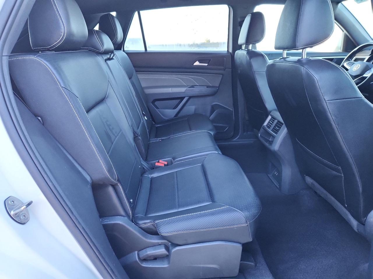 VOLKSWAGEN ATLAS CROSS SPORT SE