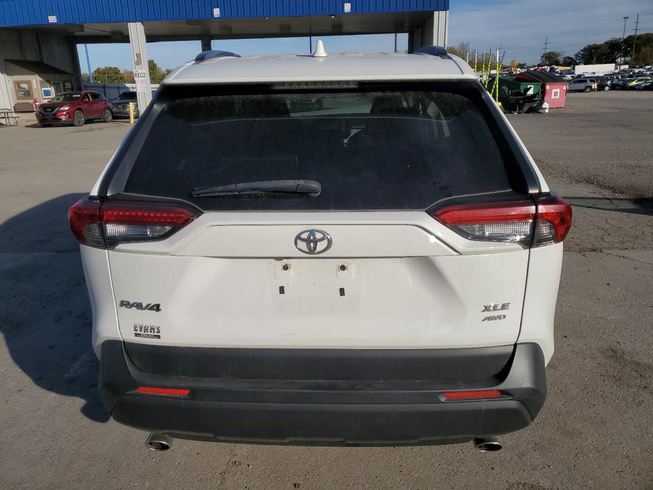 TOYOTA RAV4 XLE