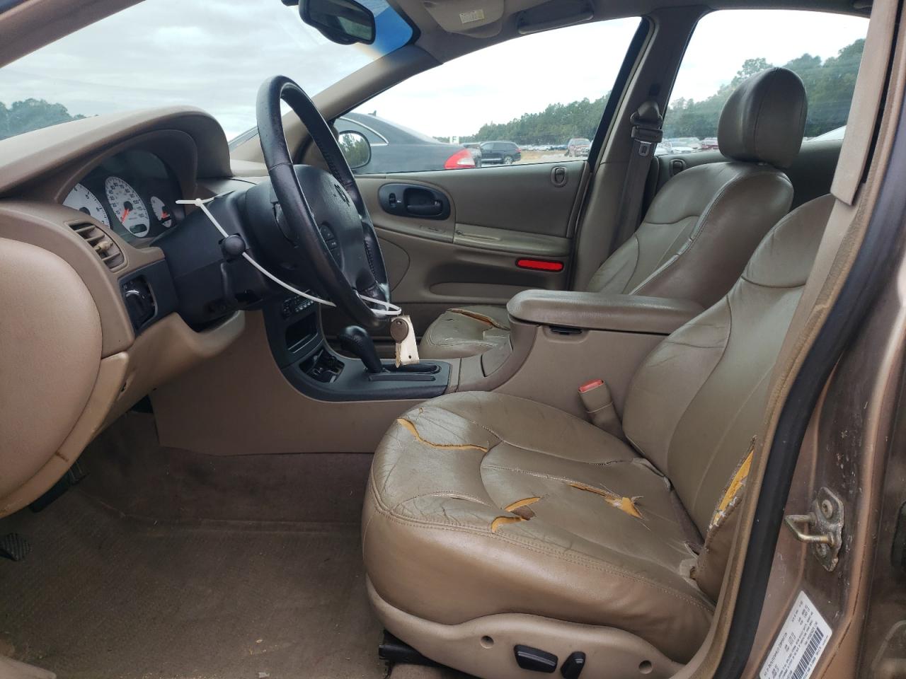 Lot #3283968827 2002 DODGE INTREPID E