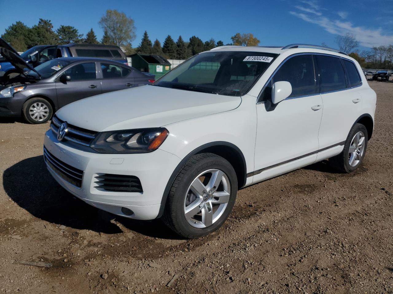 Lot #3284914959 2013 VOLKSWAGEN TOUAREG V6